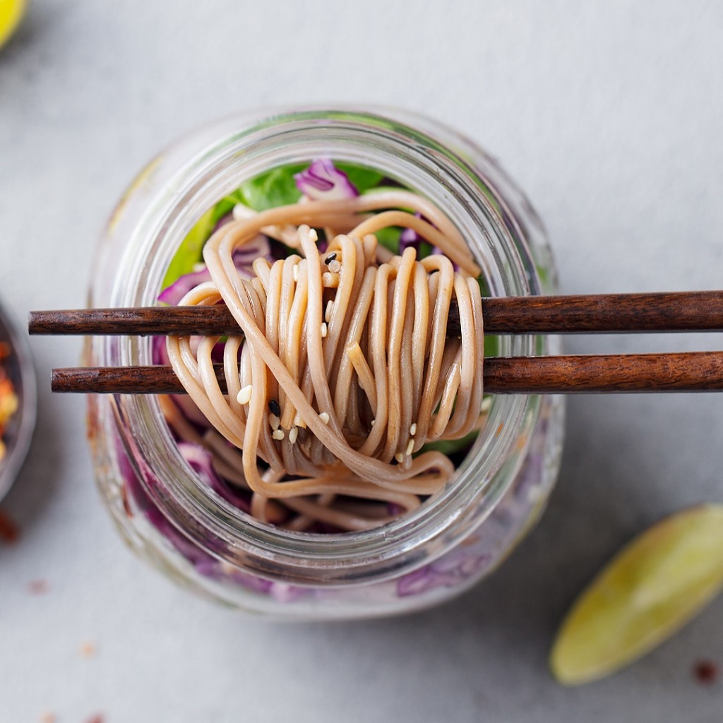 Wok de nouilles chinoises aux légumes